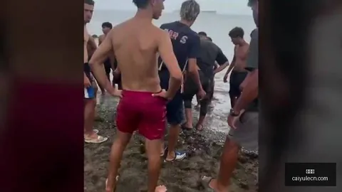 洛天依与尤栗引领潮流彩票投注：原生时代虚拟艺人新篇章
